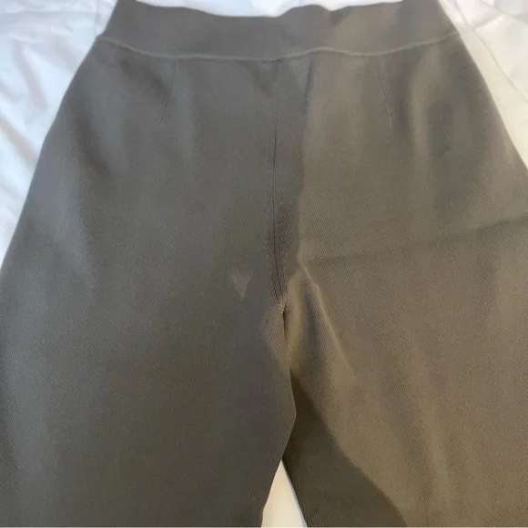 Lululemon Relaxed Pants Fit HR Knit Crop 24” Nomad Size : XS - Picture 13 of 16